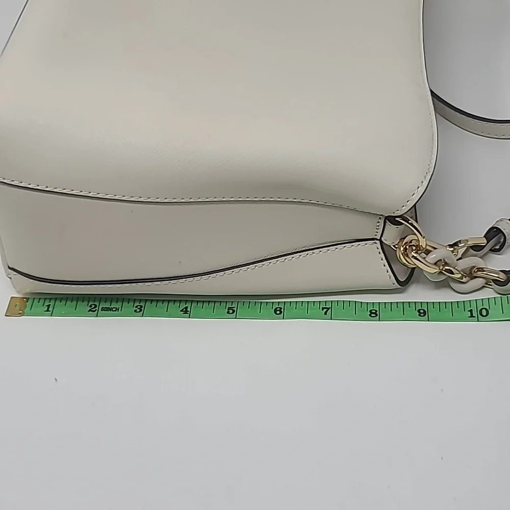 MICHAEL KORS Purse Cream Textured Leather Shoulder Bag with Gold Hardware - Picture 4 of 12